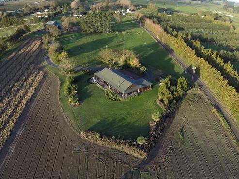309 Glenbrook Beach Road, Glenbrook