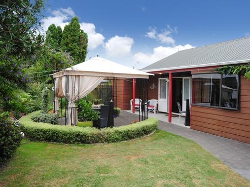 49 Whiting Crescent, Greenmeadows