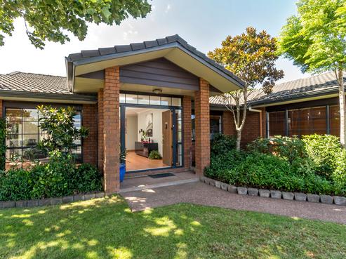 2 Saidia Place, Huntington Park