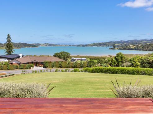 15 Muritai Road, Parua Bay