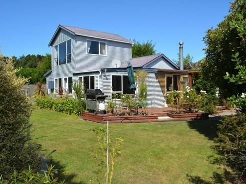 1 Seaward Drive, Amberley