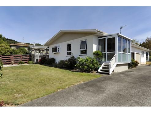 26 Churchill Avenue, Richmond