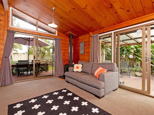 6 Fair Oaks, Pukekohe