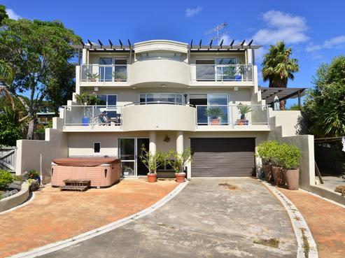 5 Alexander Road, Algies Bay