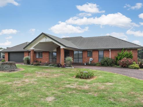 120 Brookside Road, Glenbrook