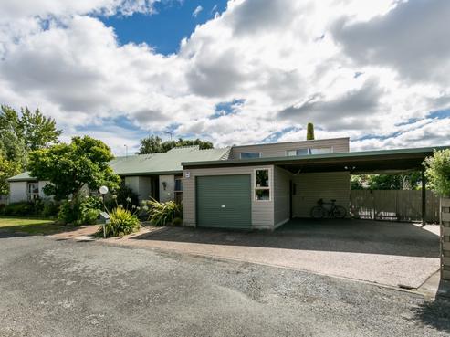 25 Upham Crescent, Taradale
