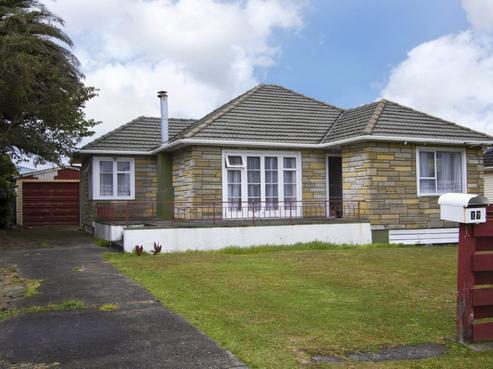 17 Russell Road, Wainuiomata