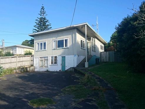 94 Station Road, Kamo