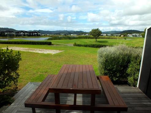 18/101 Harbour Drive, Matarangi