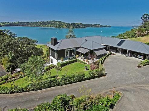 50 Ridge Road, Mahurangi East