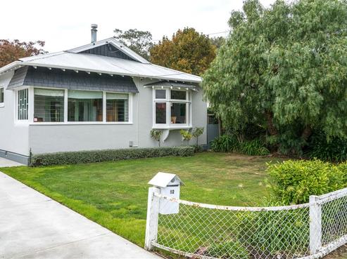 12 Woodville Street, Edgeware