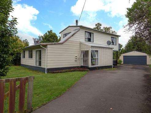 13 Charles Road, Hannahs Bay