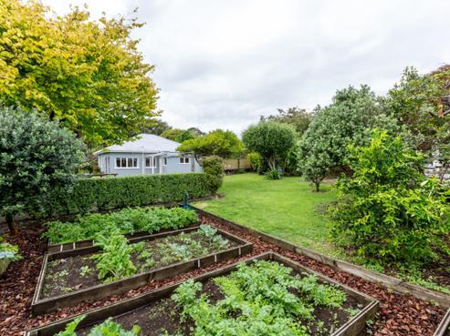 50 Brooklands Road, Brooklands