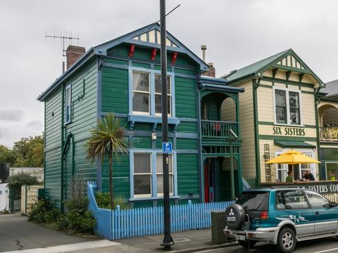 205 Marine Parade, Napier South