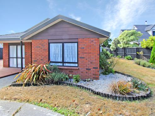 7 Mermaid Place, Southshore