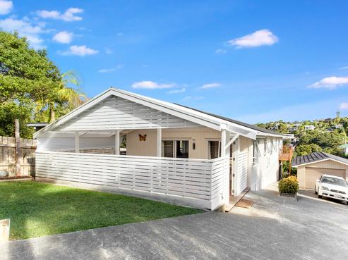 13 Jellicoe Parade, Surfdale