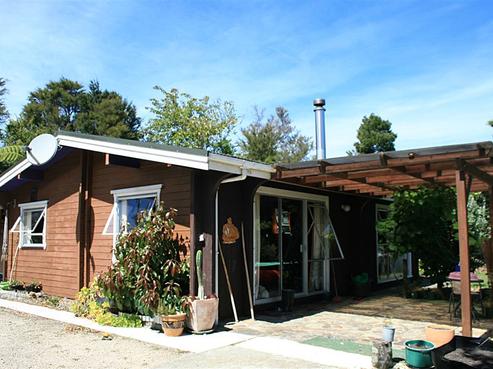 1592 Takaka-collingwood Highway, Parapara
