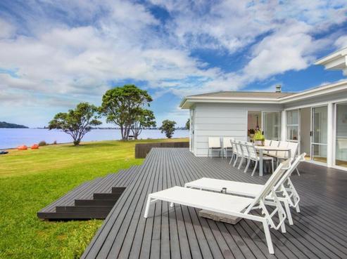 25 Dunbar Road, Point Wells
