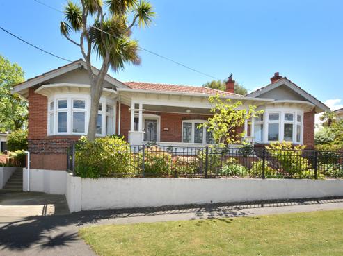 6 Mcgeorge Avenue, Mornington