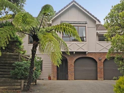 2 Atahu Grove, Tirohanga