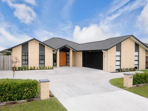 8 Sirius Crescent, Rototuna North