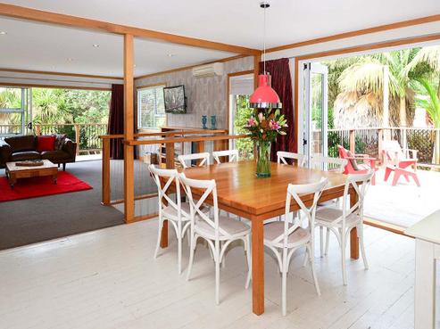 18 Old North Road, Orewa