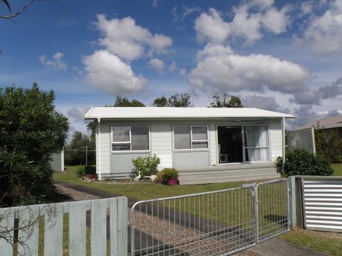 114 Charleston Avenue, Whangamata