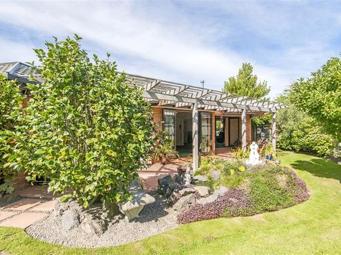 37 Woodhurst Drive, Casebrook