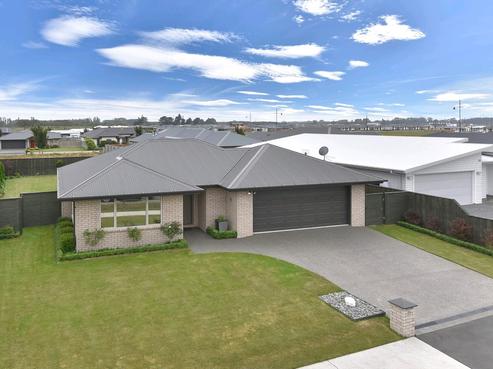 25 Whakatipu Street, Pegasus