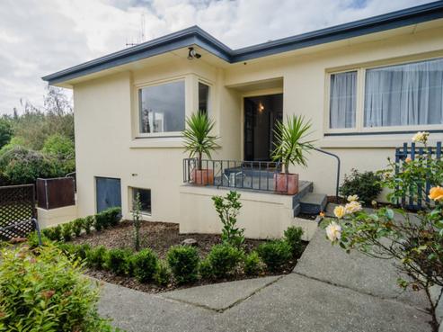 17 Marston Road, Kensington