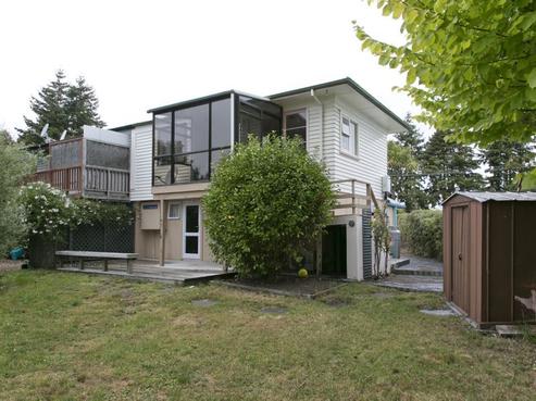 1/24 Charles Crescent, Rainbow Point