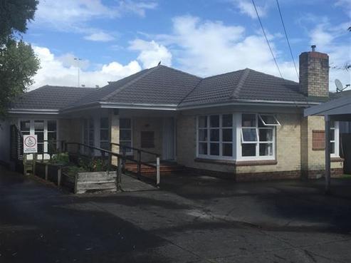 11 Church Road, Mangere Bridge