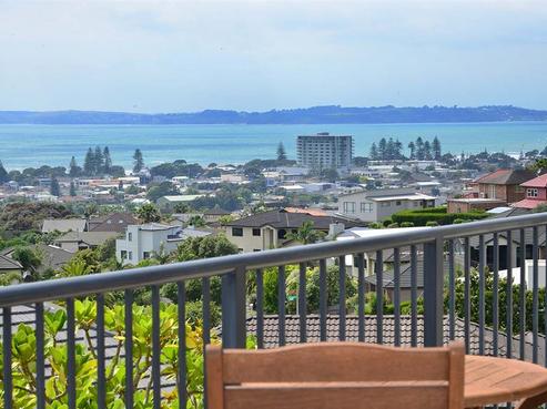 105 Waldorf Crescent, Orewa