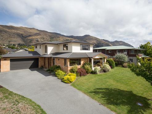 13 Stonebrook Drive, Wanaka