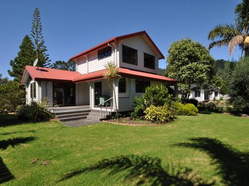 186 Vista Paku, Pauanui