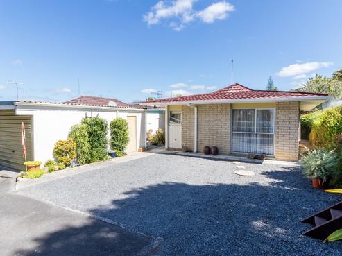356C Western Hills Drive, Avenues