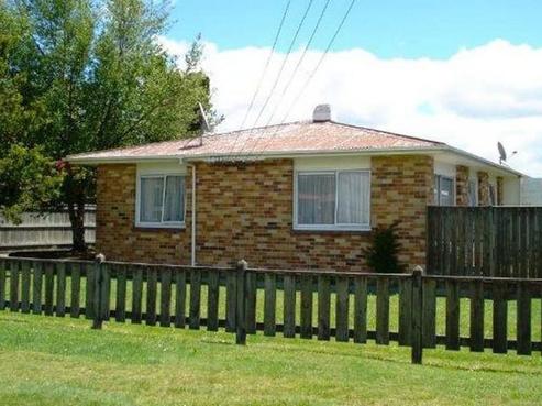 15 Miller Street, Glenholme