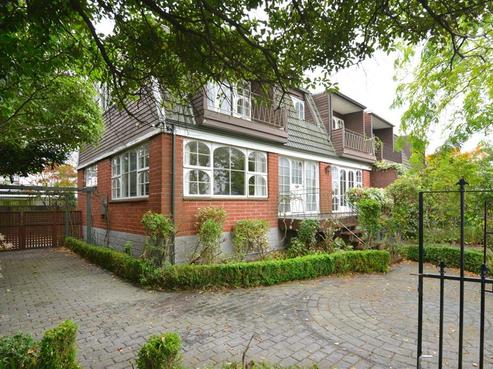 228 Clyde Road, Burnside