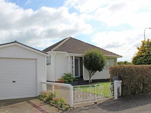 196 Coronation Avenue, Welbourn