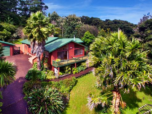 12 Cochran Road, Oratia