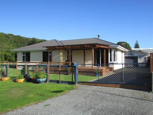 14 Thomas Road, Gladstone