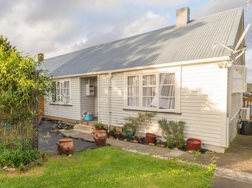 84B Garfield Road, Helensville