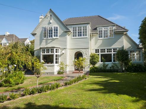 4 Massey Avenue, Woburn