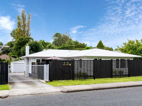 8 Wood Avenue, Howick