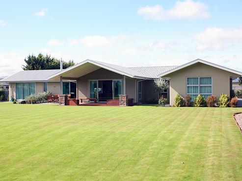 46 Grangewood Drive, Lincoln