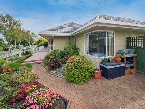 10B Aldinga Avenue, Stoke
