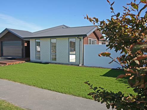 12 Liffey Springs Drive, Lincoln