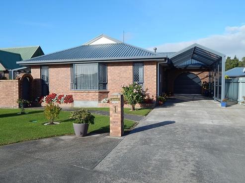 1 Harkness Place, Westport