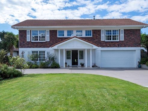 24 Lewis Road, Lynmore