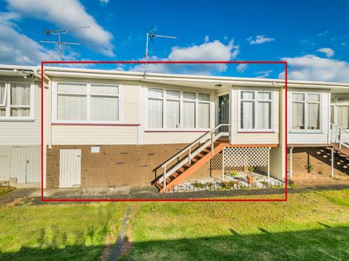 2/15 Thornton Road, Milford
